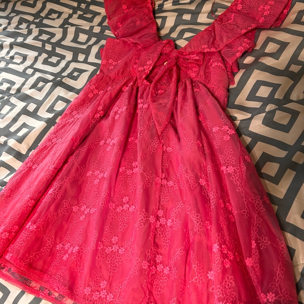 Size Medium really cute pink dress by Allison +Kelly.